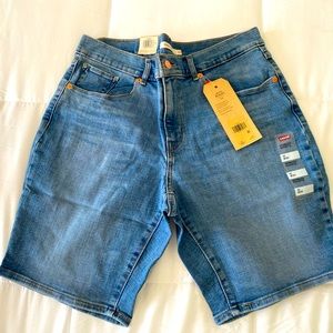 Levi’s NWT Brand New Sculpt Bermuda Denim Jean Mid Rise Shorts 10/30